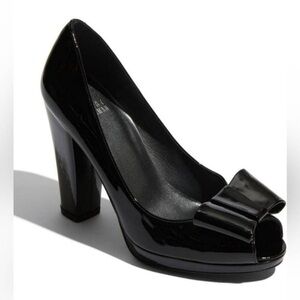 STUART WEITZMAN Black Patent Leather Peep Toe Bow Accent Block Heel Pumps 9‎ N